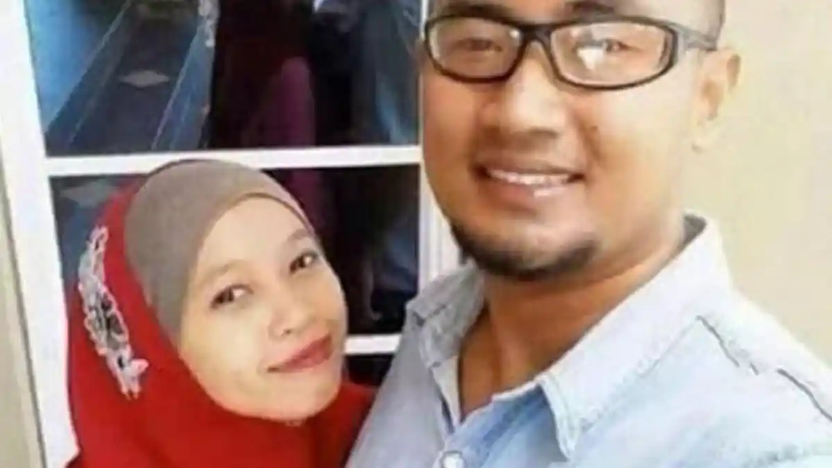 Seraaaam, Lihat Deh Keanehan Foto Selfie Dua Sejoli ini