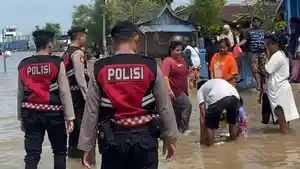 Samapta-polres-karimun-meninjau-banjir-rob.jpg