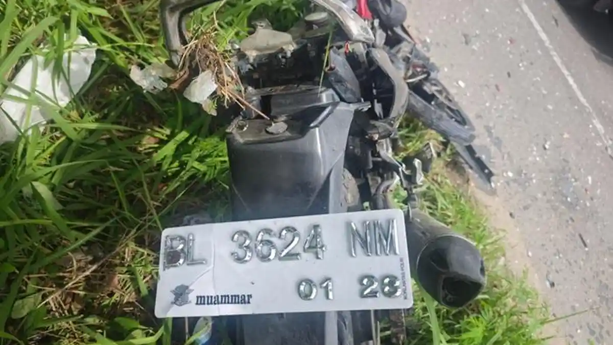 2 Mobil dan Satu Sepmor Tabrakan di Meuse Kutablang Bireuen, Pengendara Satria Terlempar, Luka Berat