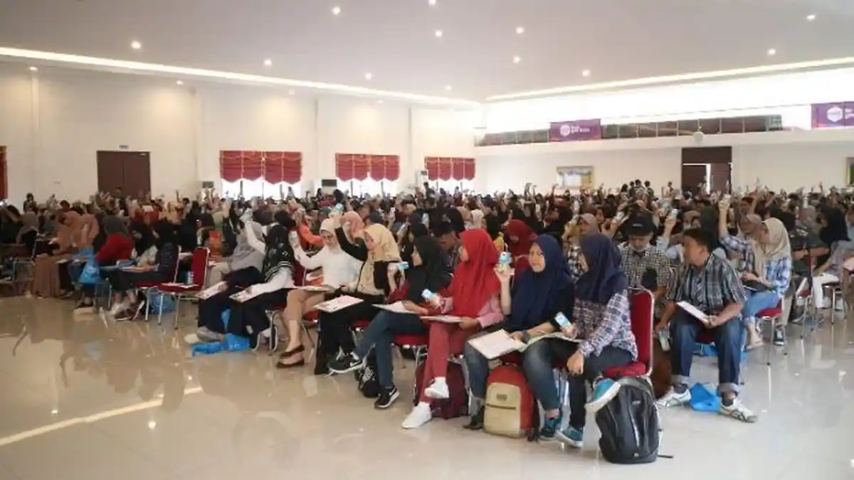 Try Out dan Seminar Motivasi Masuk Kampus Hadir di Bekasi