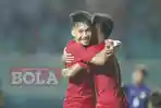 pemain-timnas-u-19-indonesia-witan-sulaeman-dan-saddil-ramdani_20181026_202052.jpg
