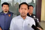 Kasat-Reskrim-Polres-Pandeglang-IPTU-Alfian-Yusuf-mengungkap-kasus-pembacokan.jpg
