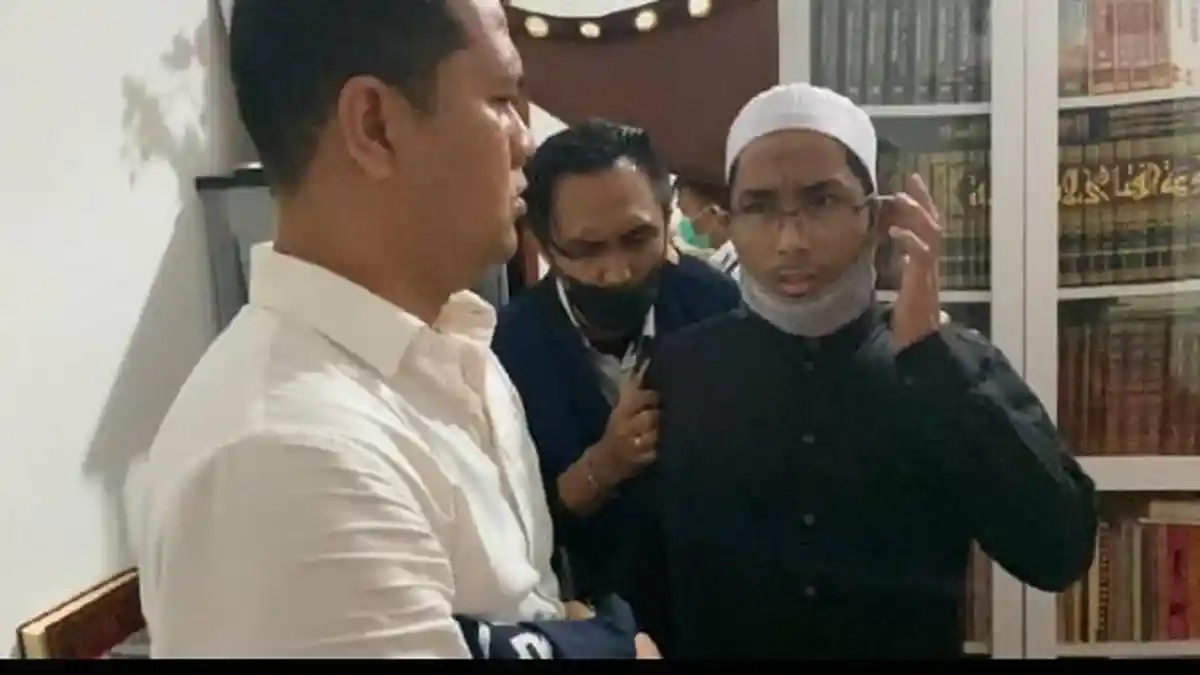 Penyidik Ikut Amankan Ponsel Milik Maaher At Thuwailibi dan Istri Serta Tablet Milik Anaknya