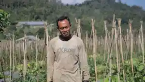 POTRET-PETANI-Petani-di-Desa-Sumowono.jpg