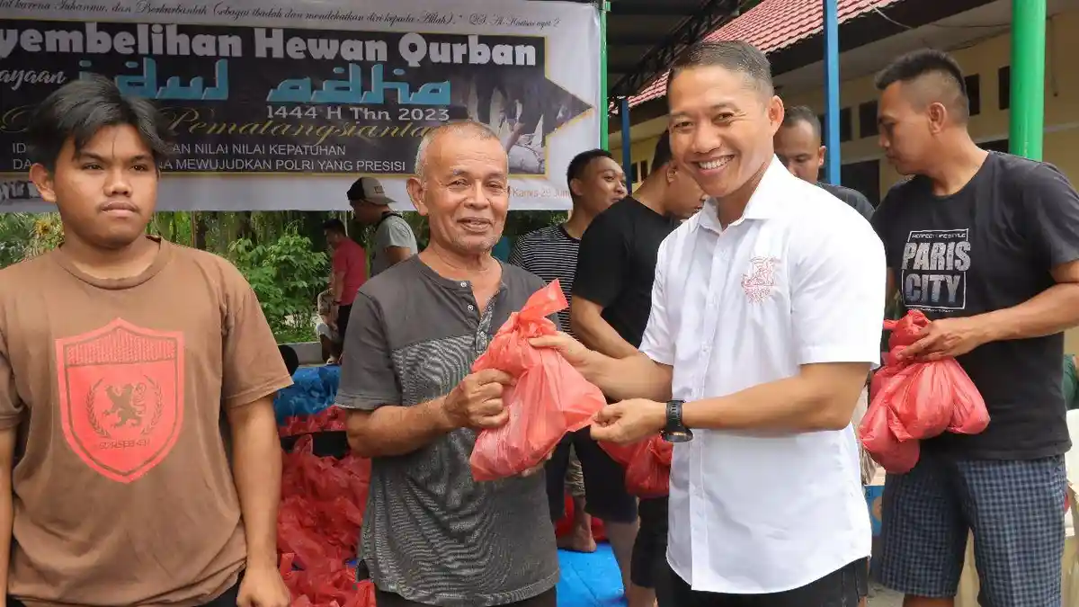 Polres Siantar Sembelih Tiga Ekor Lembu dan Seekor Kambing saat Idul Adha 1444 H