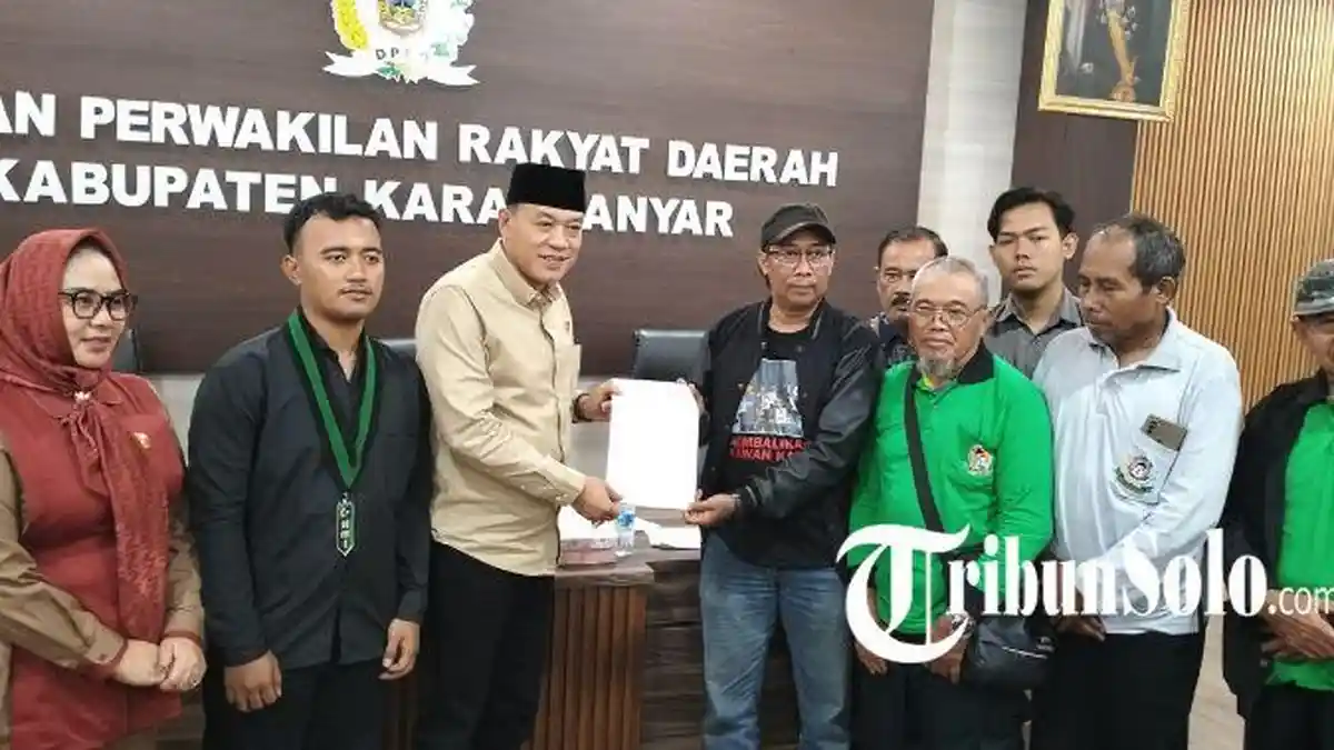Temui Anggota DPRD Karanganyar, Massa Demo Hari Tani Sambat Sulit Cari Sumber Air