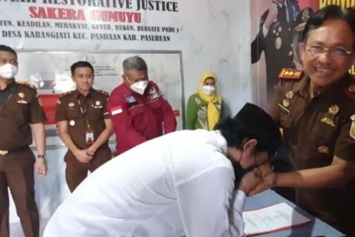 Pengutil HP Menangis Usai Dibebaskan Lewat Restorative Justice, Akui Pusing Cari Modal Beternak Lele