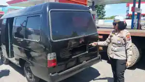 Polres-Bitung-saat-melakukan-pengawasan-dan-penertiban-di-SPBU-Kota-Bitung.jpg