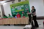 Bupati-Sumba-Barat-Daya-saat-menyampaikan-arahan-di-Muscab-PKB.jpg