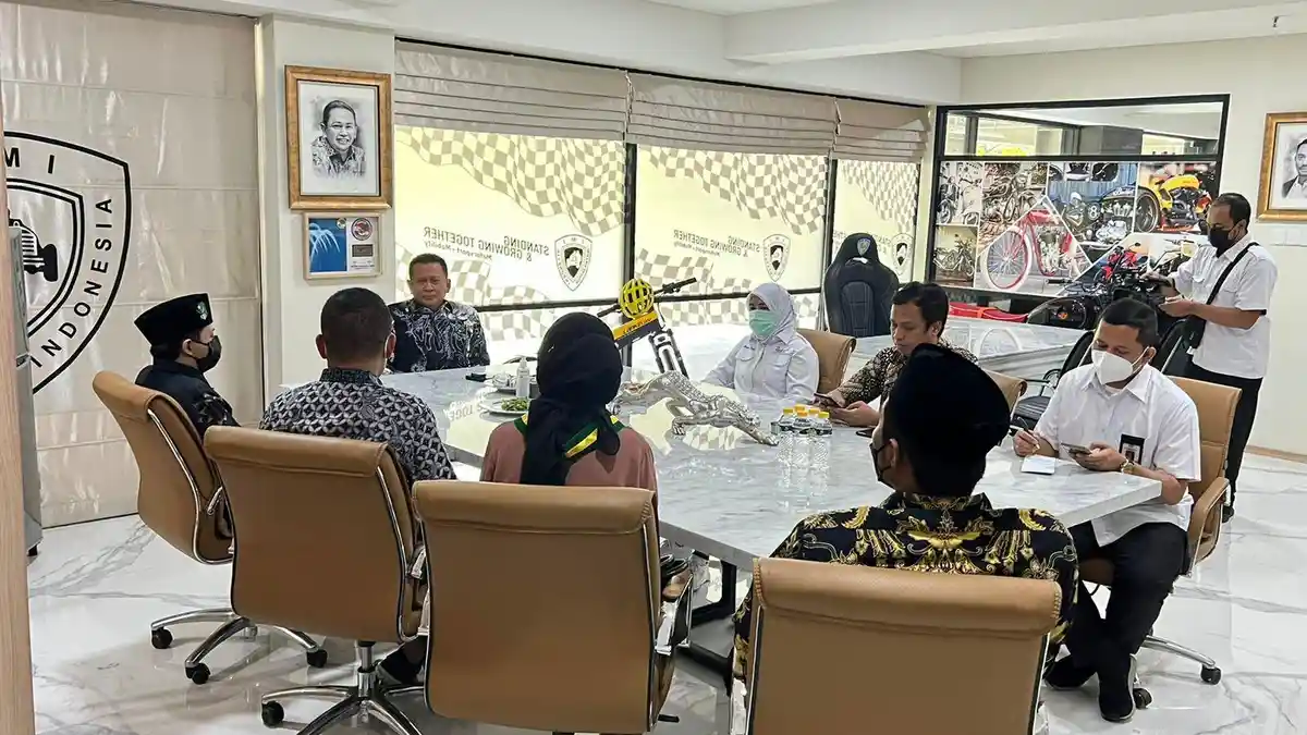 Terima Pengurus Serikat Mahasiswa Muslimin Indonesia, Bamsoet Dorong Pengembangan Koperasi Syariah