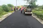 Tim-URC-DPUTR-wilayah-selatan-barat-Hotmix-di-ruas-Banter.jpg