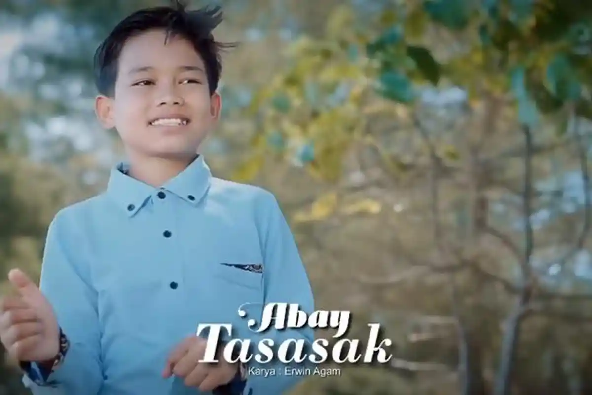 Translate Lirik Lagu Tasasak oleh Abay, Lagu Minang Belum Siap Menikah