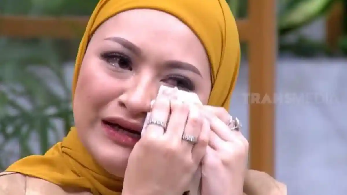 NATHALIE Holscher Curhat sambil Menangis, Ungkap Trauma karena Pernikahannya dengan Sule