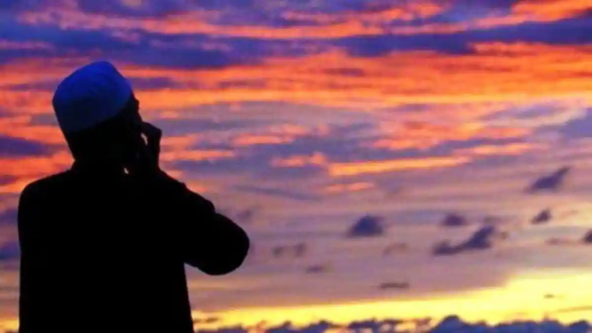 5 ARTI MIMPI Mendengar Suara Adzan Menurut Primbon Jawa, Apakah Ini Pertanda Baik?