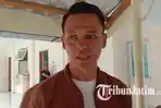 Firmansyah-suami-korban-selamat-dalam-kecelakaan-maut-di-kawasan-hutan-Coban-Trisula-malang.jpg