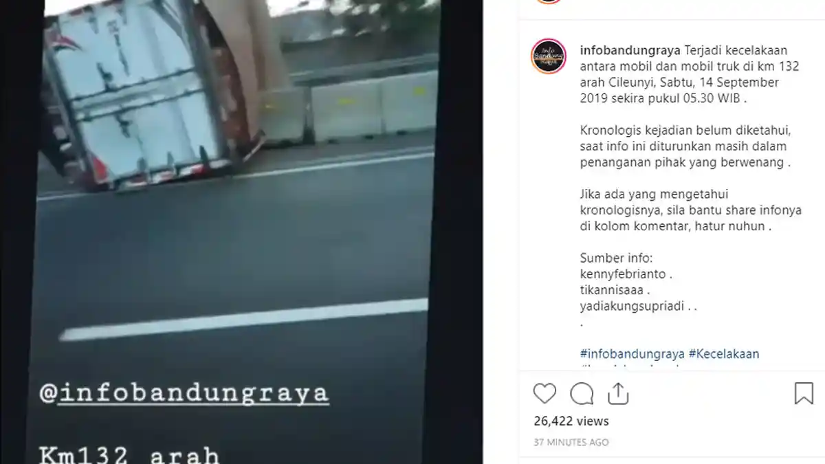 Breaking News: Kecelakaan Beruntun di KM 132 Tol Cileunyi, Ada Mobil Ambulans dan Truk Terguling
