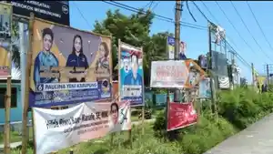 salah-satu-baliho-caleg-yang-terpasang-di-ruang-publik.jpg