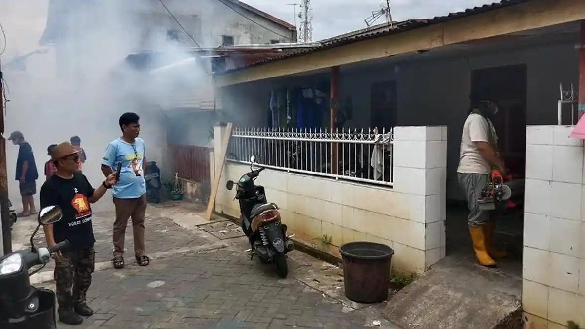 7 Warga Bonto Makkio Makassar Terserang DBD, Horas Community Gercep Lakukan Fogging - Horas-Community-kembali-melakukan-fo3wr.jpg