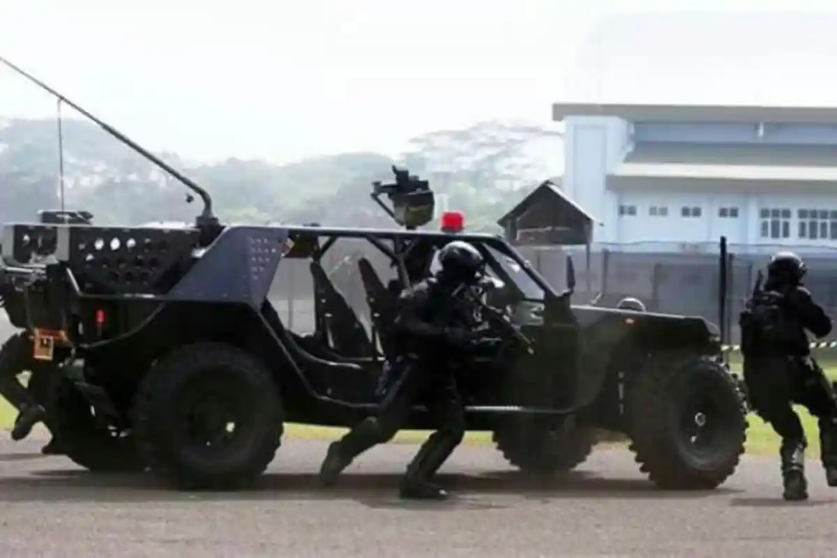 GARANG! Mobil Perang Kopassus & Paskhas Ini Dibuat Bukan dari Bahan Sembarang, Ada Bahan Pesawatnya