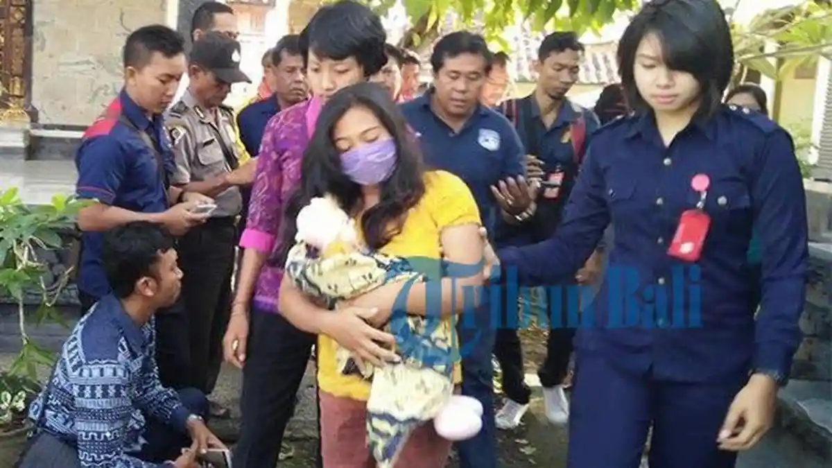 Paman Hamili Keponakan, Bayinya Dibuang di Mobil Pikap