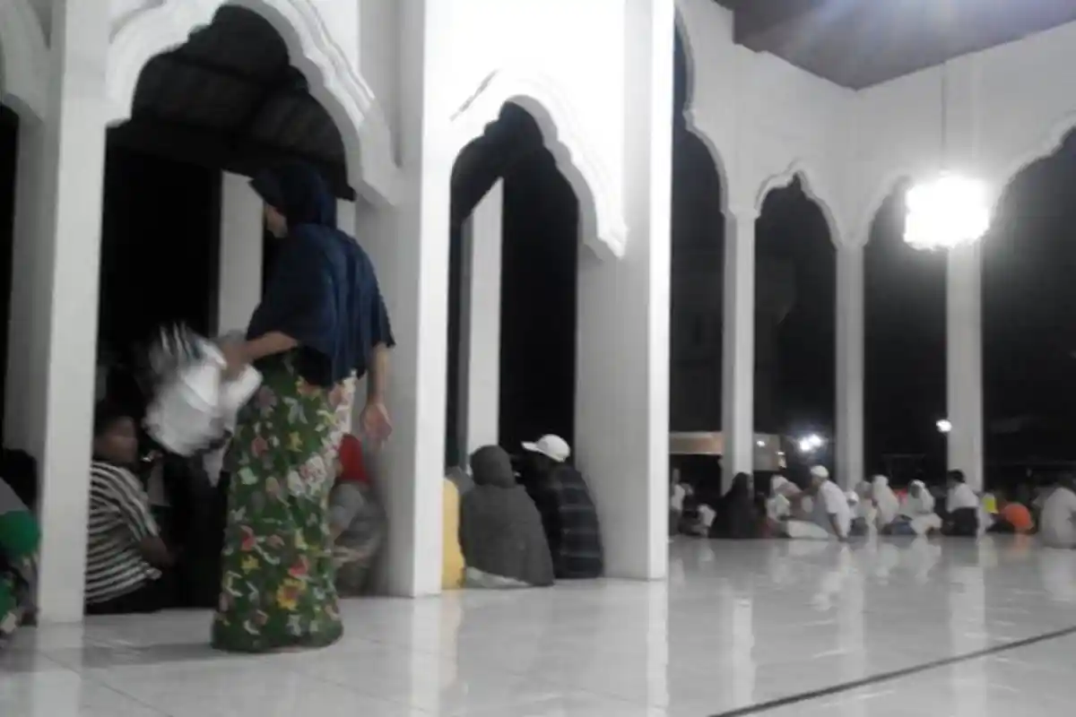 Warga Kota Sigli Panik, Ada Lari ke Masjid dan Padati Jalanan