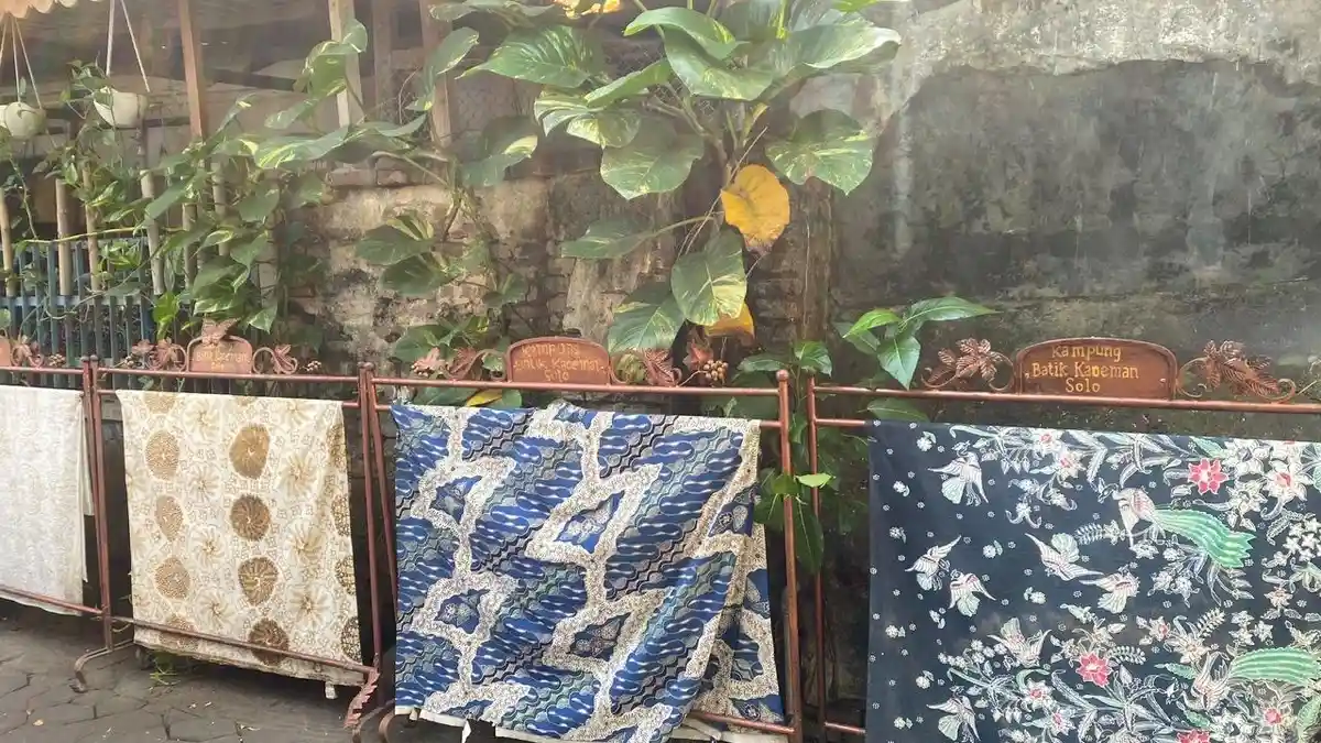 Kampung Batik Kauman, Perjalanan Sejarah Batik Solo hingga Jadi Destinasi Wisata Ramai Pengunjung - Tribunnews.com