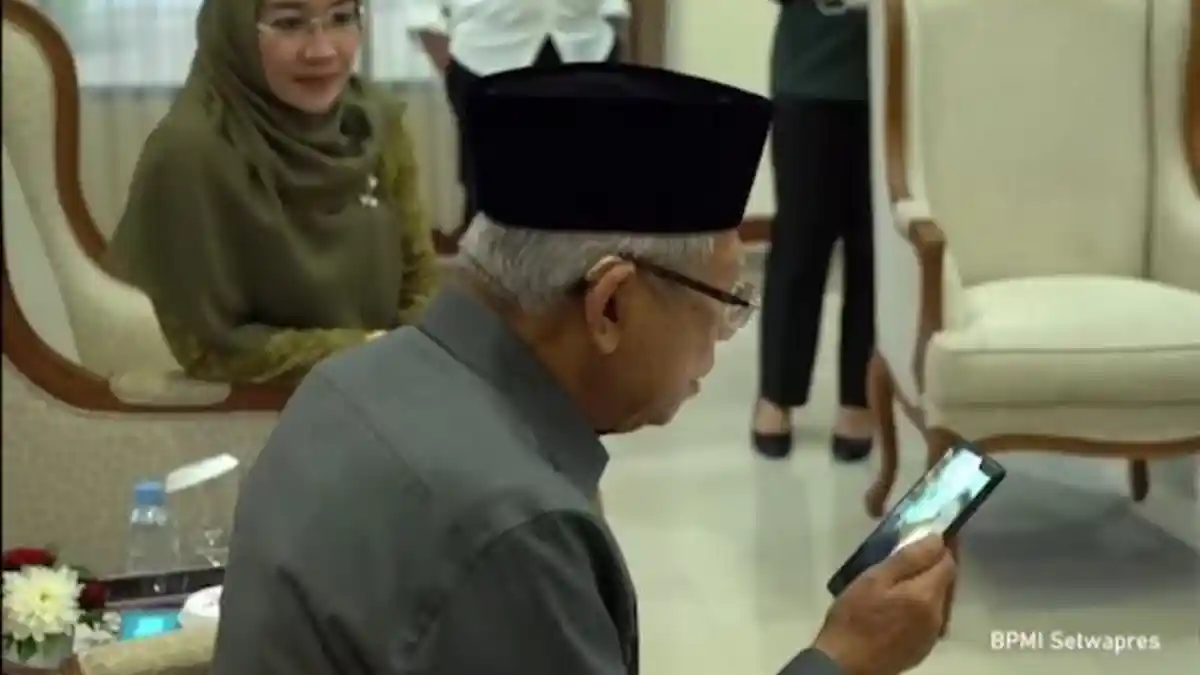 Wapres Maruf Amin Video Call Ridwan Kamil, Doakan untuk Mendiang Emmeril Kahn