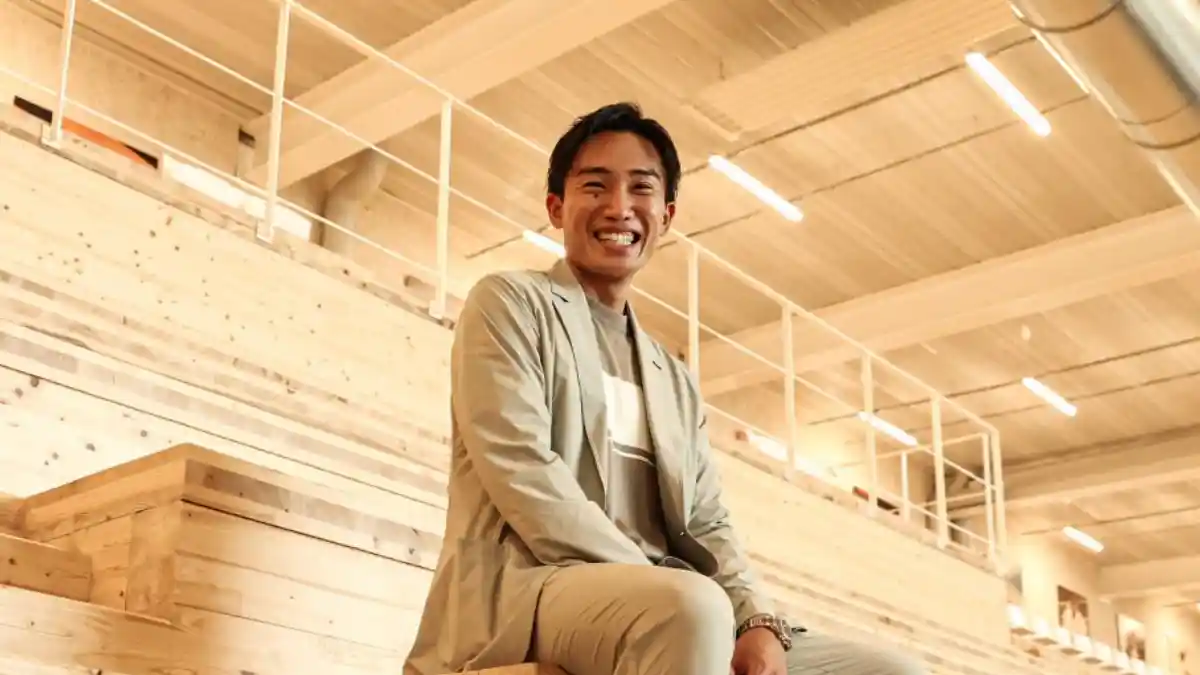 Kento Momota Ikutan Comeback di Kejuaraan Dunia BWF 2025, Banting Setir Jadi Reporter