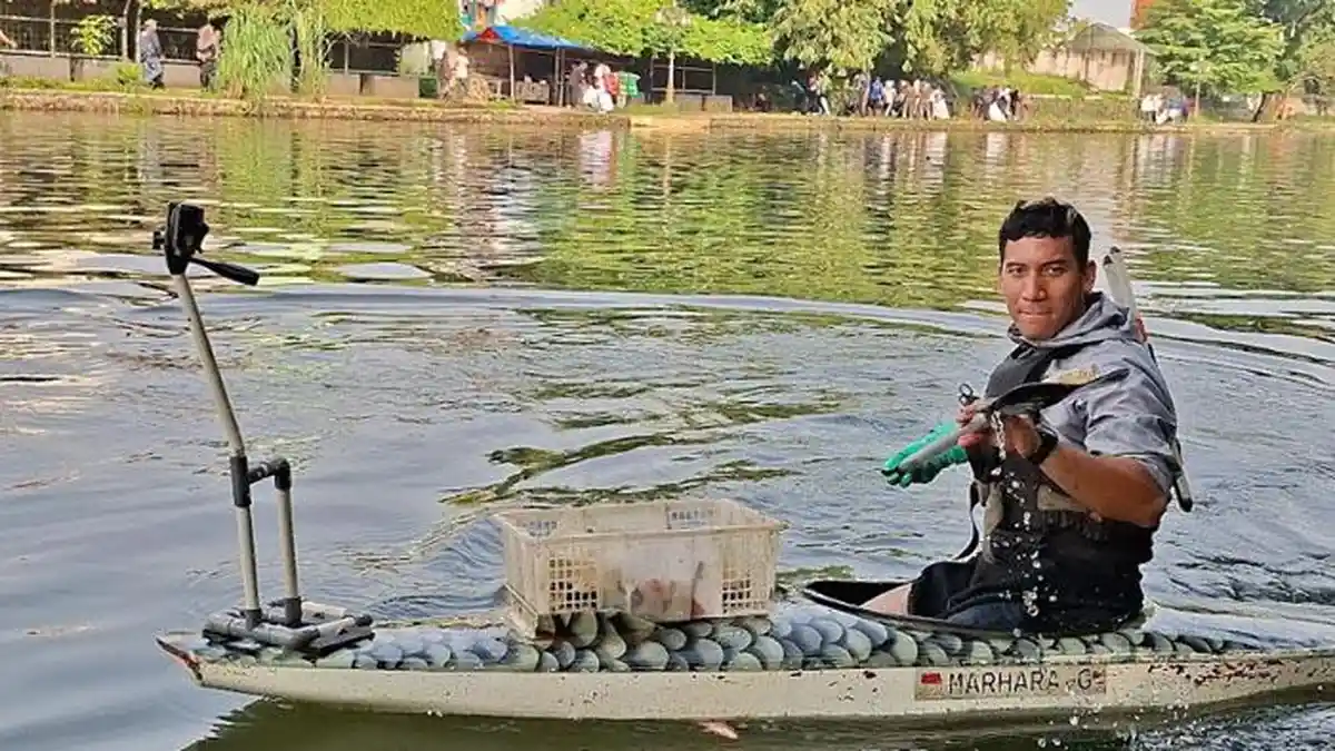 Sosok Giri Marhara Aktivis Danau Situ Gede Bogor, Berhasil Kumpulkan 468 Kg Sampah Selama 20 Hari