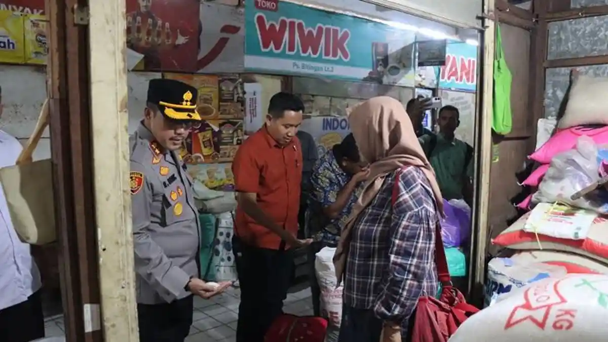 Tim Satgas Pangan Polres Kudus Pantau Harga Bahan Pokok di Pasar Bitingan