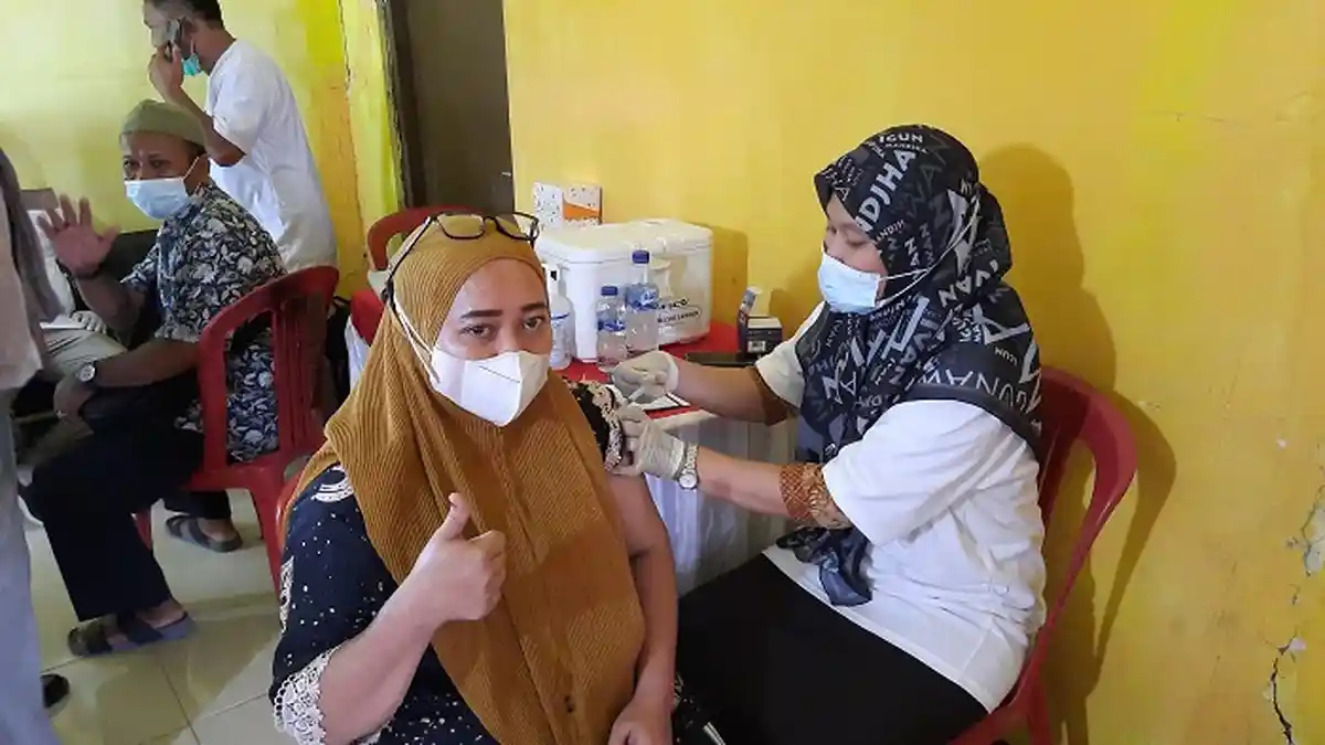 Pemkab Bekasi Kerja Keras Capai Herd Immunity, Desa Banjar Sari Capai Kekebalan Komunal 100 Persen