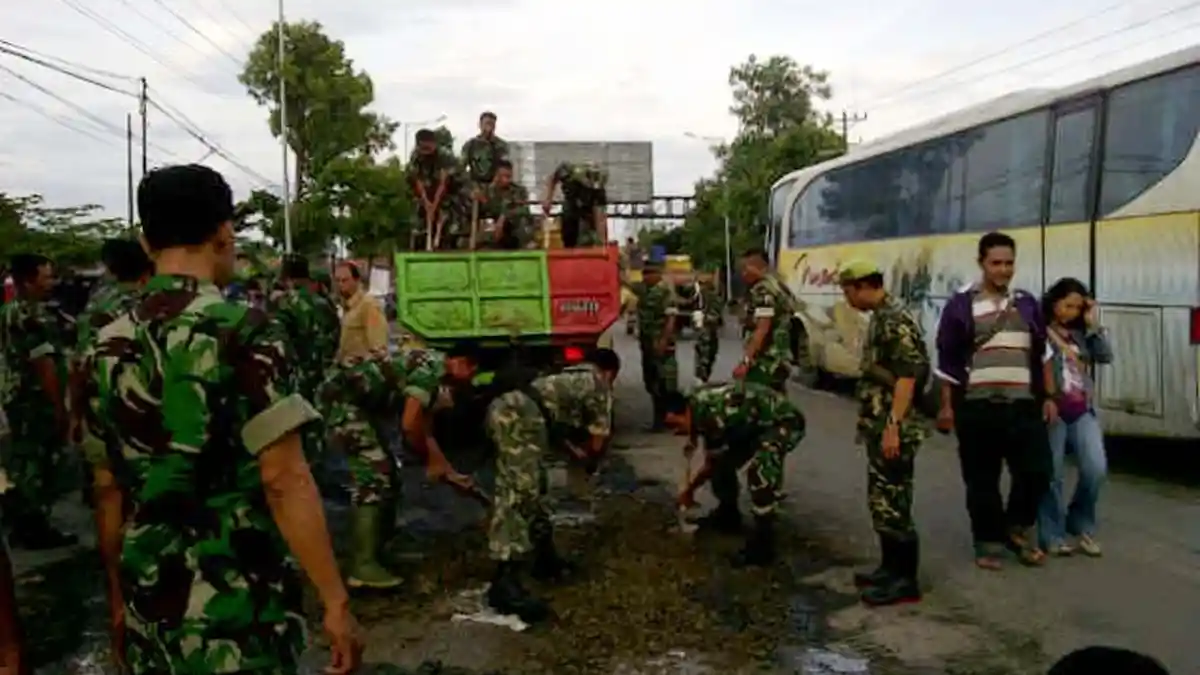 TMMD 2016 di Demak Merealisasikan Betonisasi Jalan di Trengguli