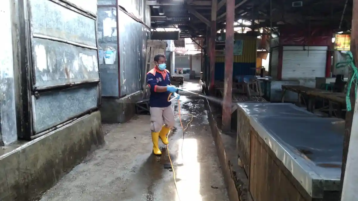 Bukan Besok, Pasar Jambangan Mojogedang yang Lockdown Dibuka Malam Ini, Pedagang Tak Sabar Jualan
