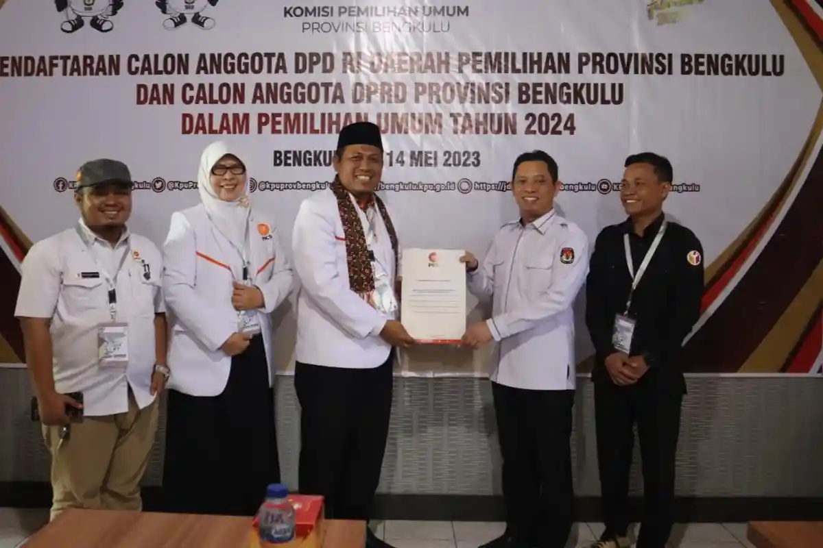 PKS Boyong 45 Bacaleg untuk Rebut Kursi DPRD Provinsi Bengkulu, Sefty Yuslinah Pindah Dapil