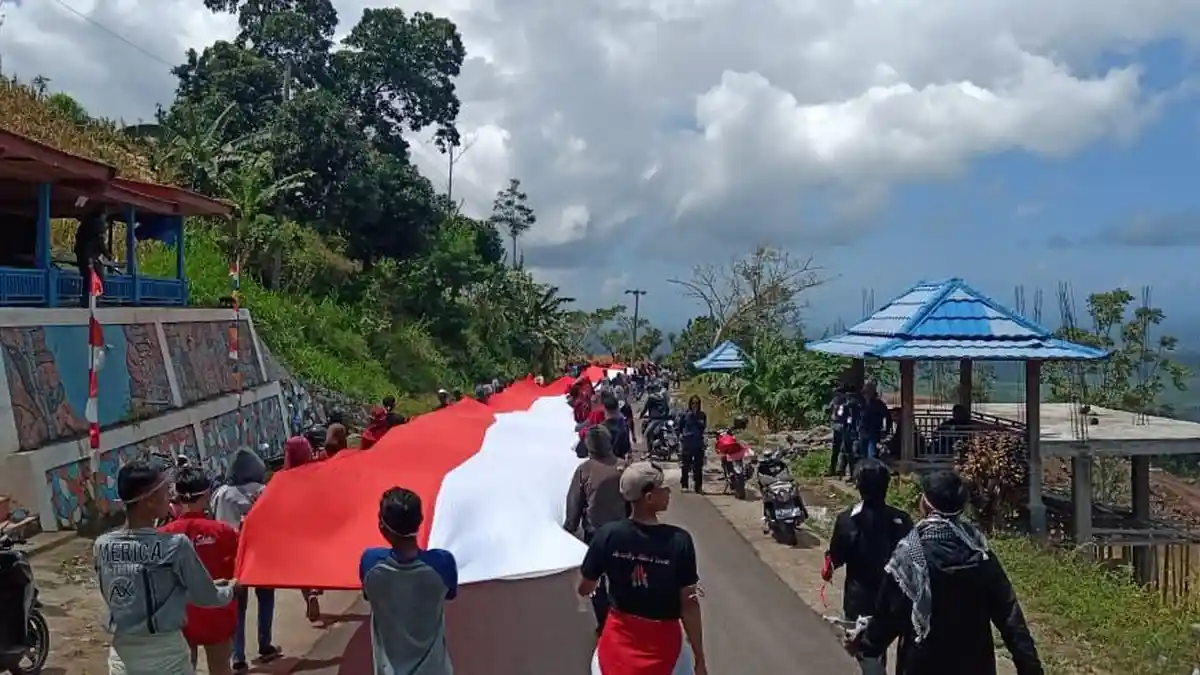 Peringati HUT RI dengan Cara Unik, Kadis Kominfo Bantaeng Puji Pemuda Uluere