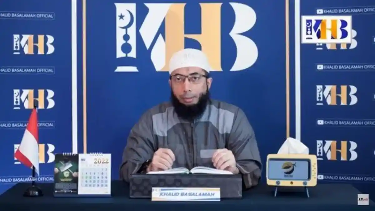 Bersedekah di Kala Kondisi Pas-pasan, Ustadz Khalid Basalamah Jelaskan Keutamaannya