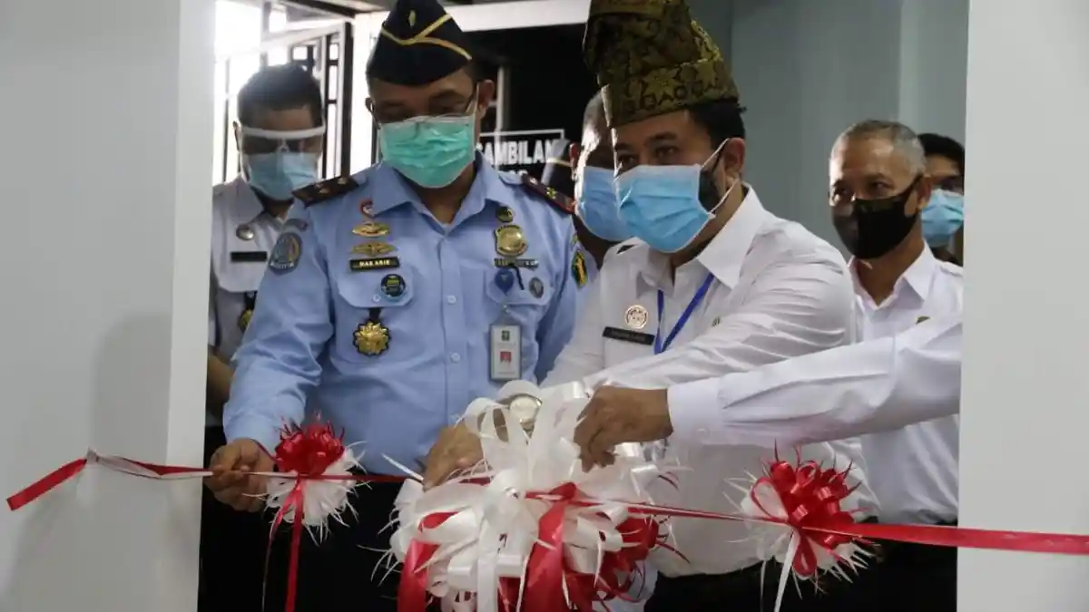 KABAR GEMBIRA! Kini di Kantor Imigrasi Batam Ada Ruang Prioritas, tak Perlu Ambil Nomor Antre