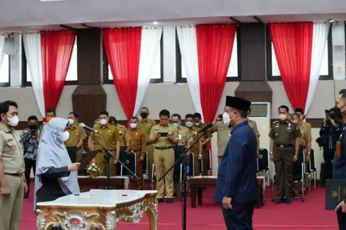 Sudirman Sulaiman Mutasi Loyalis Nurdin Abdullah, Daftar Pejabat Pemprov Sulsel yang Dilantik