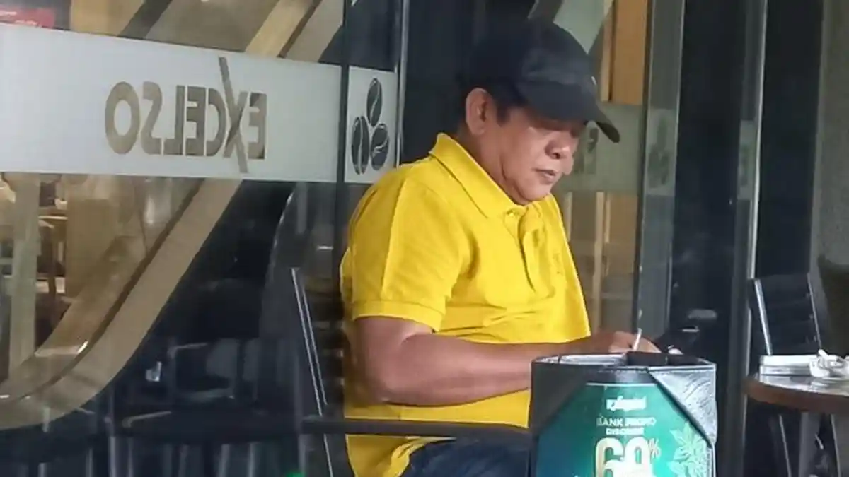 Tak Ditemani Kadis, Bupati Soppeng Andi Kaswadi Razak Asik Nyantai Sendiri di Excelso Makassar