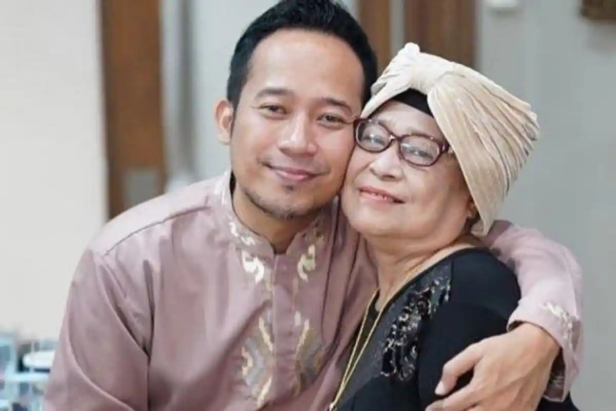 Ibunda Denny Cagur Meninggal, Shanty Ungkap Penyebab Sakit sang Mertua hingga Harus Bolak-balik RS