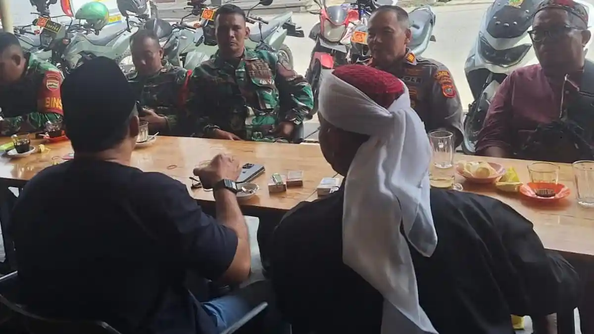 Kapolsek Belawan dan Danramil Jalin Silaturahmi dengan Tokoh Agama dan Masyarakat