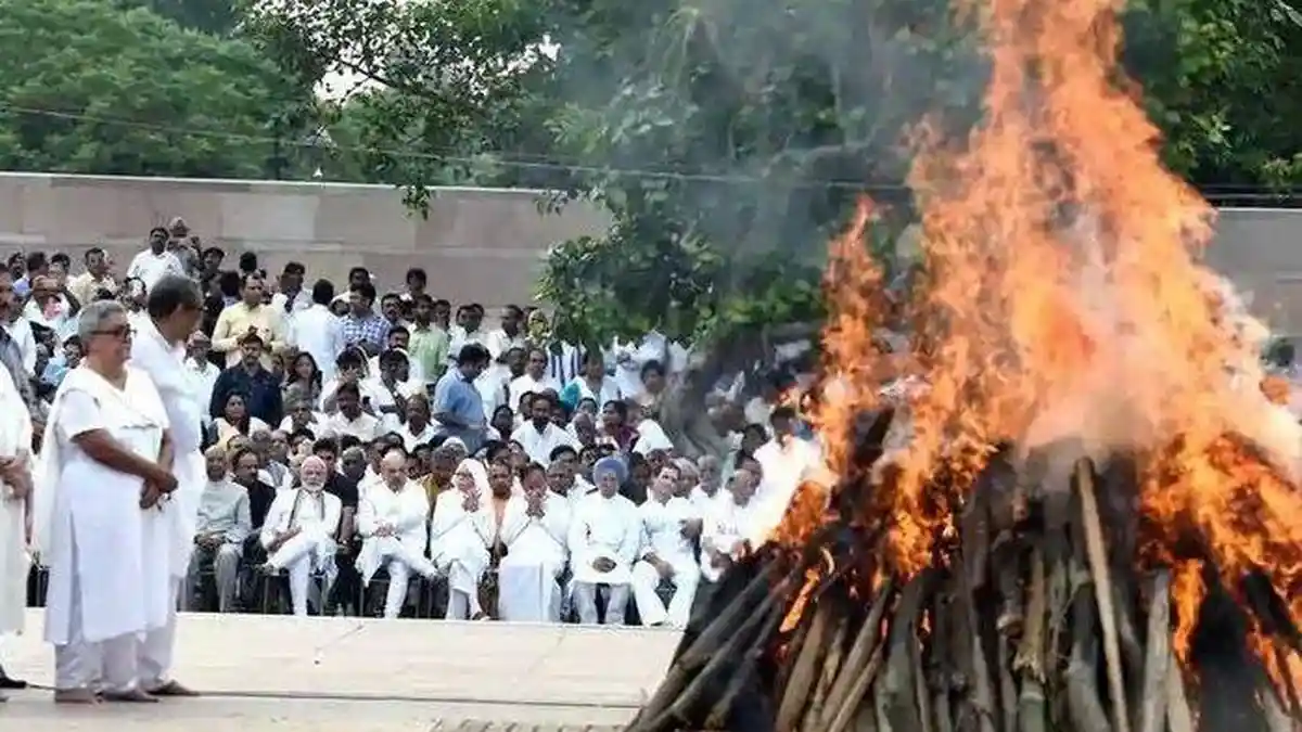 Gegara Tiga Dokter Salah Diagnosis, Pria Ini Nyaris Dikremasi Padahal Masih Hidup