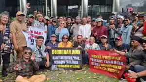 Aksi-musisi-lawas-di-Gedung-Merah-Putih-KPK-mereka-melaporkan-LMKN-ke-KPK.jpg