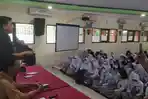 Kunci Jawaban Bahasa Inggris Kelas 11 Halaman 38 Activity 10 Kurikulum Merdeka Edisi Revisi