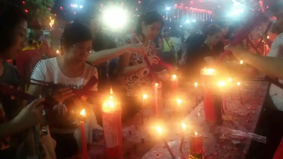Menilik Perayaan Cap Gomeh di Pulau Kemaro Palembang, Potong Kambing Persembahan untuk Dewa