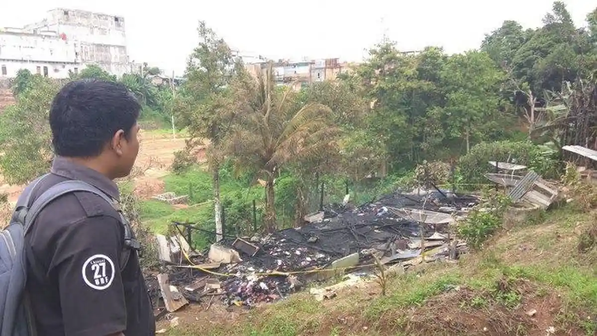 BREAKING NEWS: Api Hanguskan Bedeng 4 Pintu di Bangko Jambi, Warga Tak Bisa Selamatkan Harta Benda