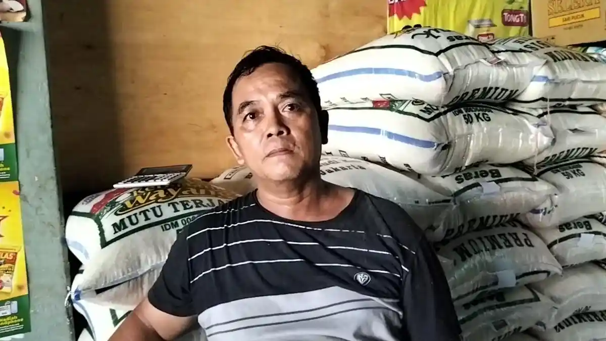 Harga Beras Terus Naik, Pedagang di Jaksel Mengeluh Omzet Menurun