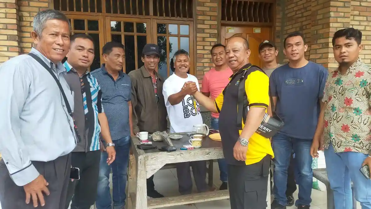 Remaja Katolik dan Polres Samosir Kolaborasi Lakukan Hal GILA