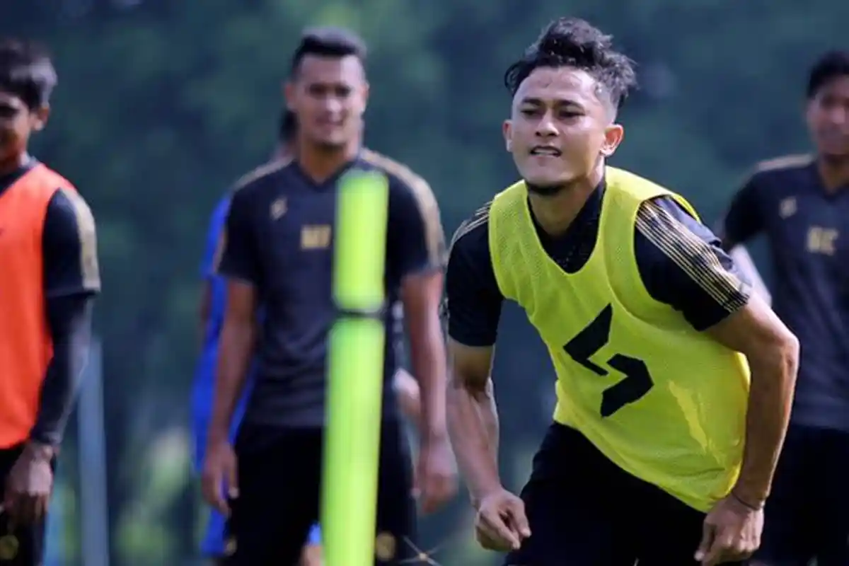 TERPOPULER BOLA: Gitra Yuda Furton Jadi Rekrutan Terakhir Arema FC hingga Utam Rusdiana Absen Lama