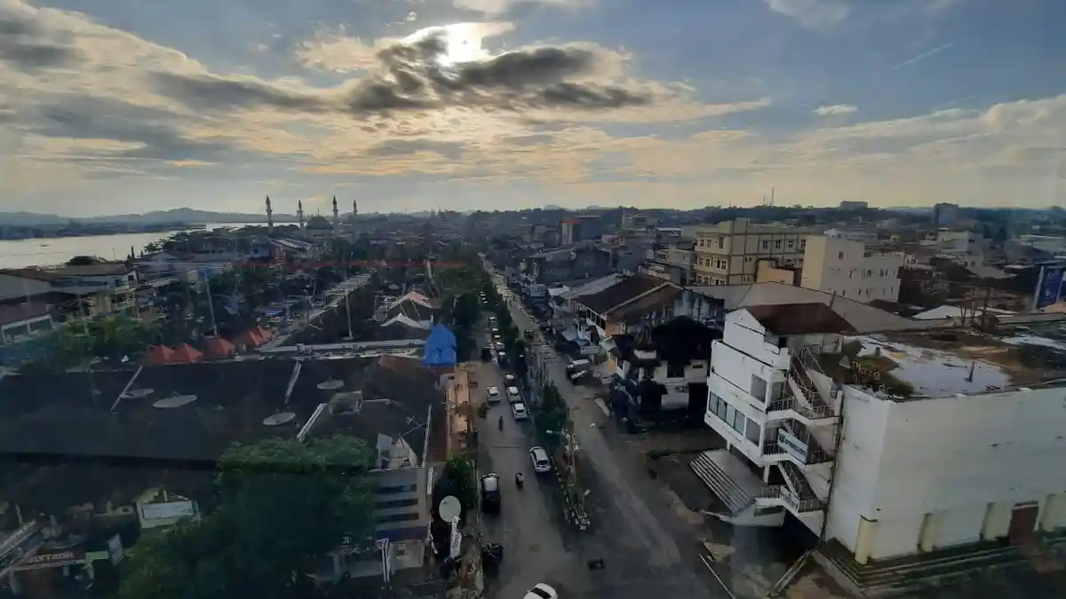 Cuaca Samarinda Hari Ini, Cenderung Cerah Berawan Mulai Pagi, Hujan Turun saat Malam